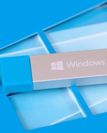 Windows 11 Pro USB – Physical Delivery